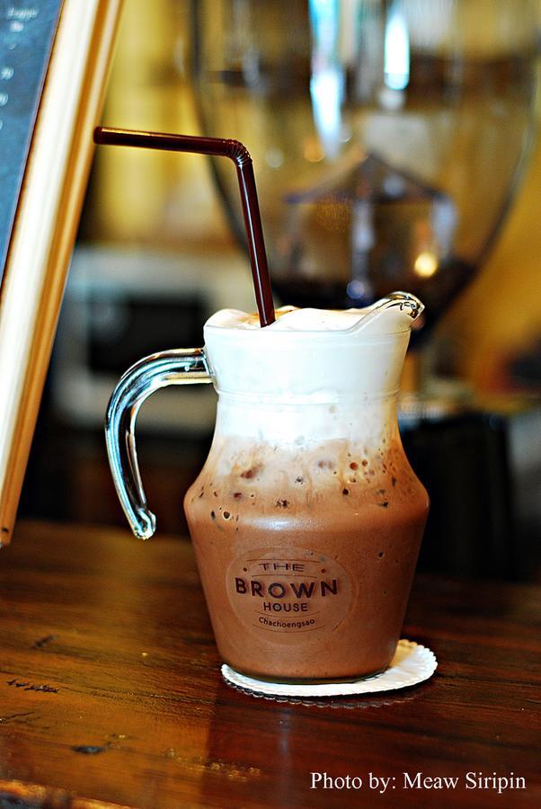 The Brown House Hotel شاشوينجساو المظهر الخارجي الصورة